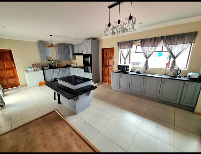 3 BEDROOM HOUSE FOR SALE IN LINMEYER